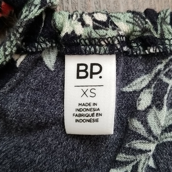 BP trapeze floral halter tank top - Picture 4 of 4